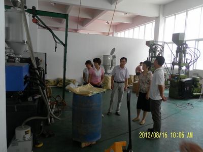 从实验室到生产线 生化系教师的塑料模具企业挂职之旅